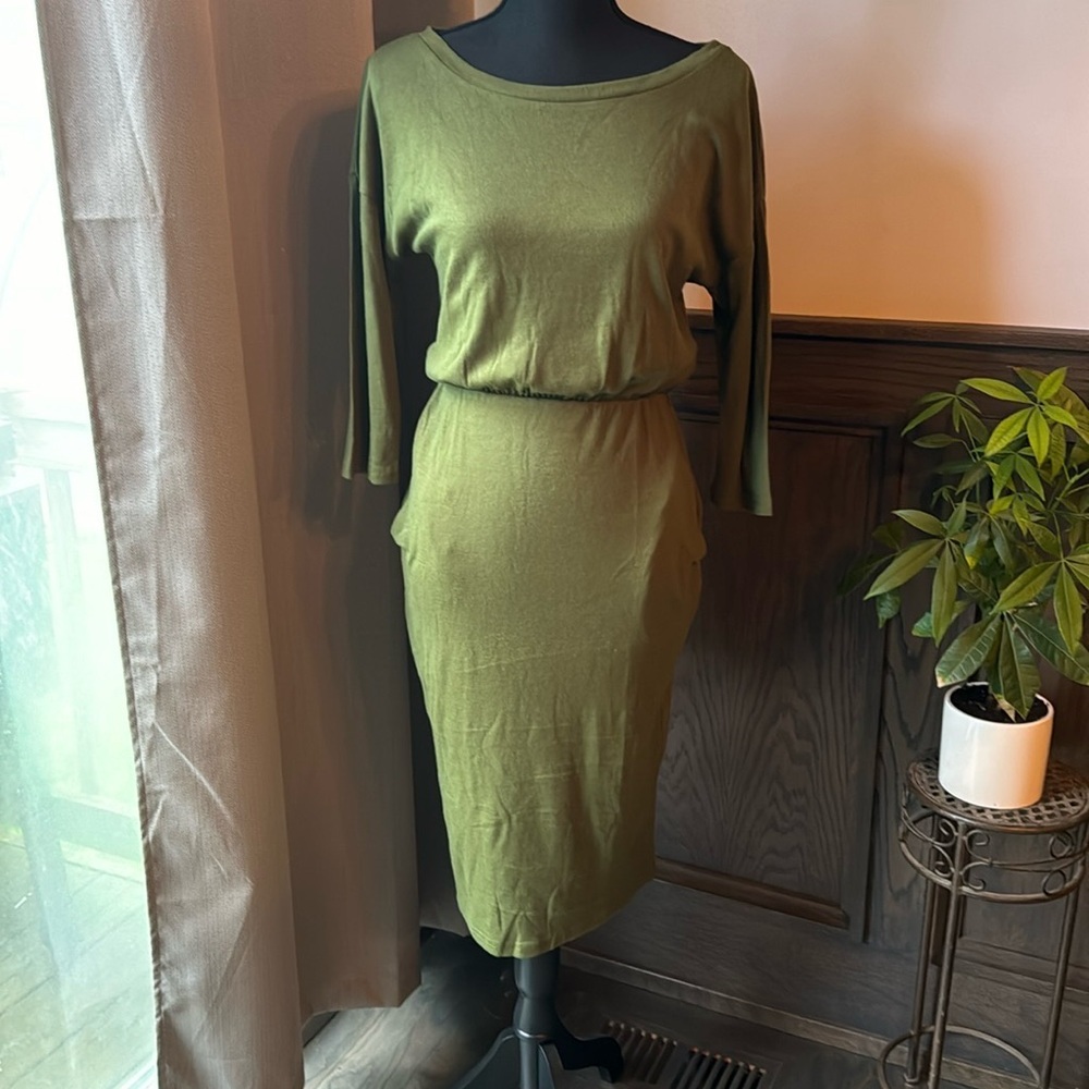 Moyabo green dress size small